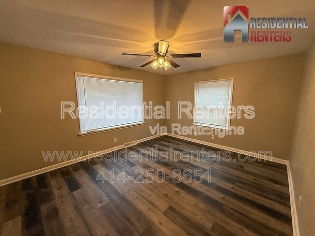 Building Photo - 5163 N 58th St