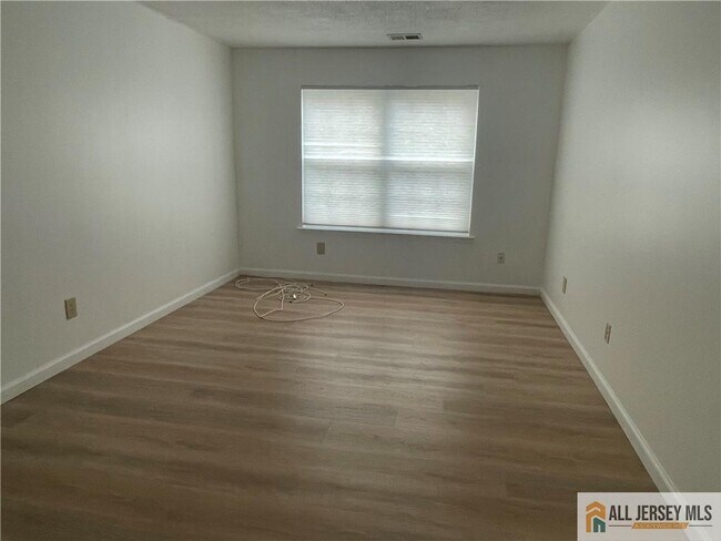 Building Photo - 805 Sunshine Ct