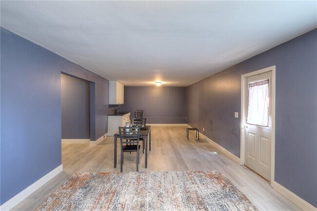 Building Photo - 1230 Dianne Dr