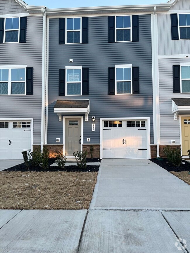 Building Photo - New Construction Townhome in Zebulon, With...