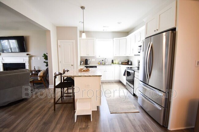 Building Photo - 517 Rempstone Ln