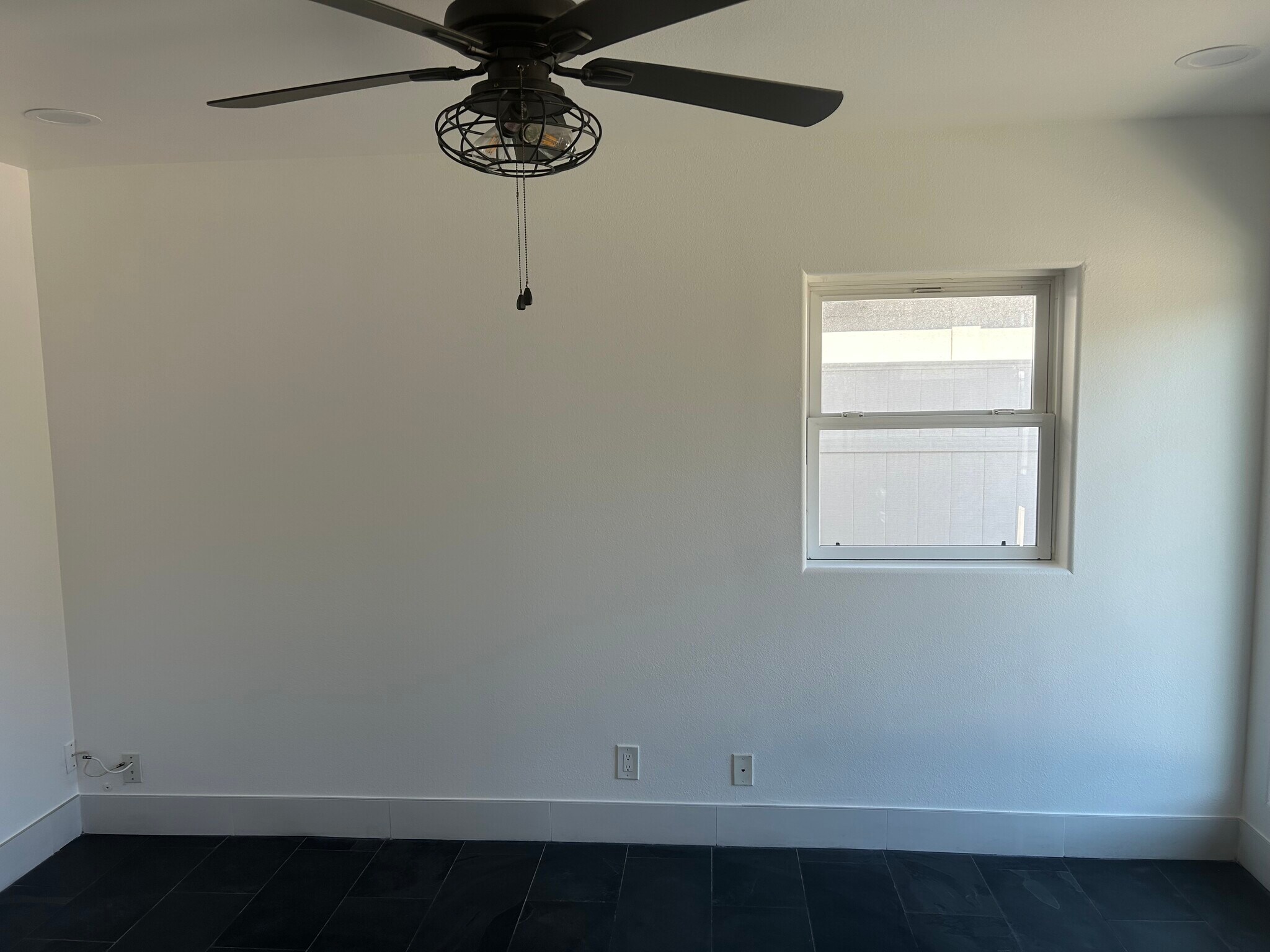 Building Photo - 3705 Sunset Ln