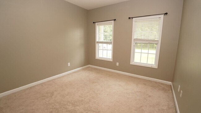 Building Photo - 147 Moonstone Ct