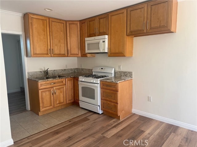 Building Photo - 8339 Valecrest Dr