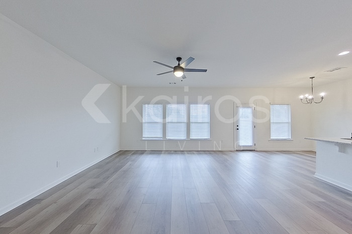 Building Photo - 118 Rainfall Ln