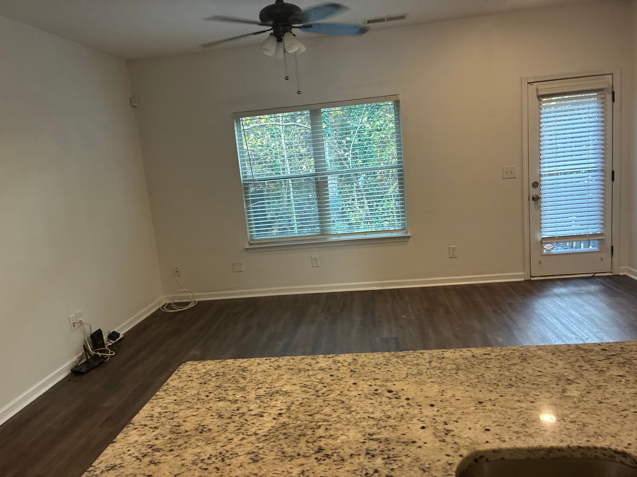 Building Photo - Room in Townhome on Bayrose Cir