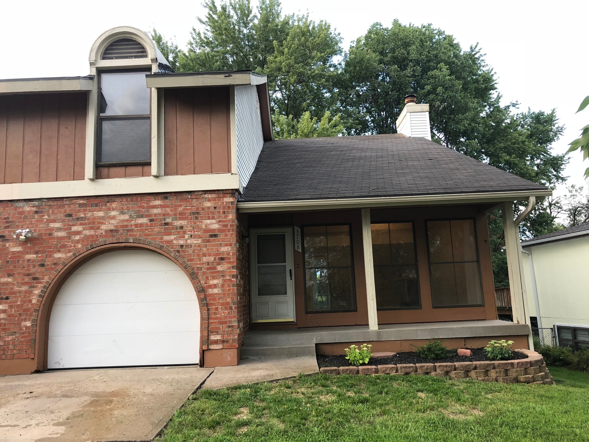 Building Photo - 3708 NE 72 Terrace