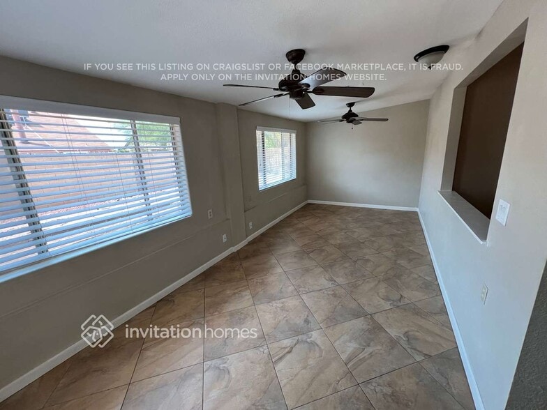 Building Photo - 8833 W Vogel Ave