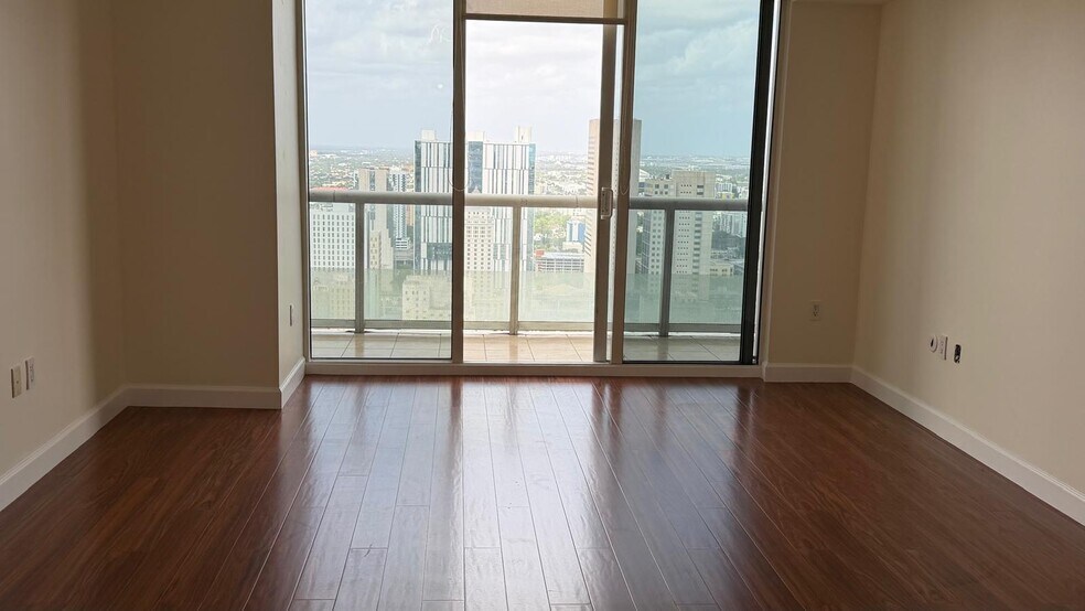 Building Photo - 50 Biscayne Blvd