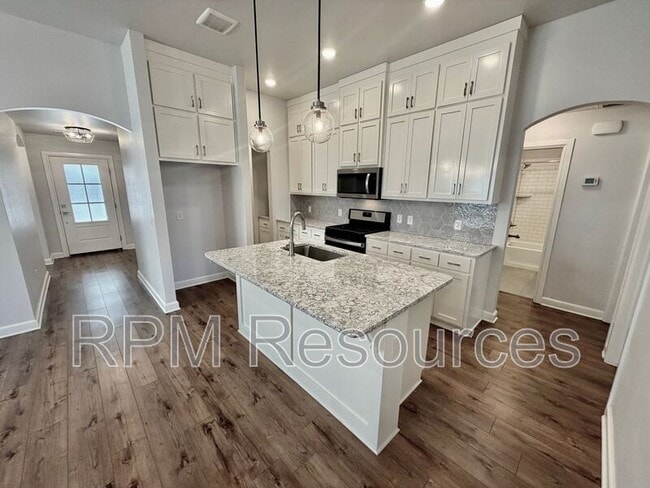 Building Photo - 412 Kearny Ln