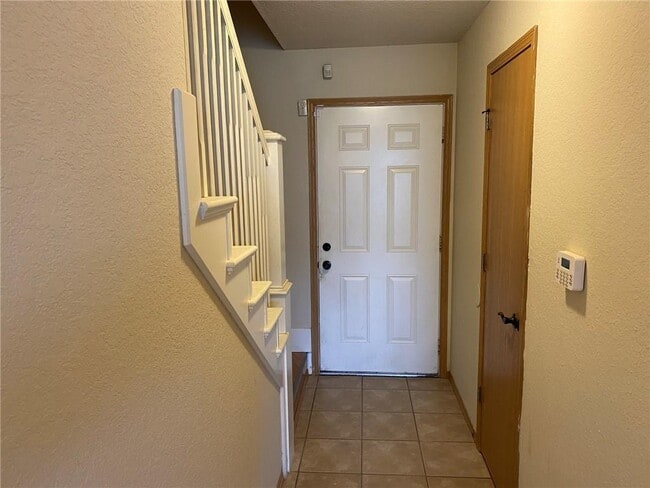 Building Photo - 3066 Memory Ln