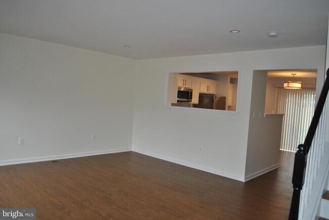 Building Photo - 537 Highland Towne Ln