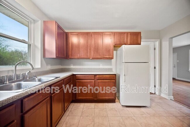 Building Photo - 1431 Yeardley Dr