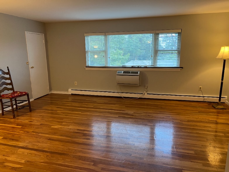 Building Photo - 2467 NJ-10