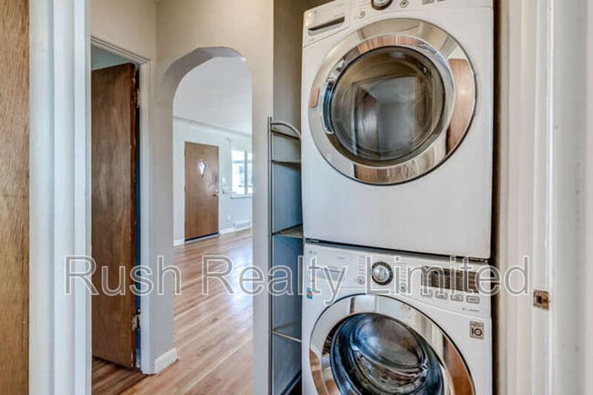 Building Photo - 1306 Wolff St