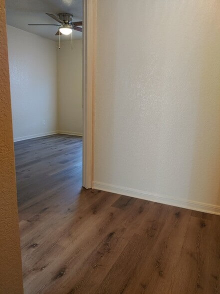 Building Photo - 3208 Hereford Ln