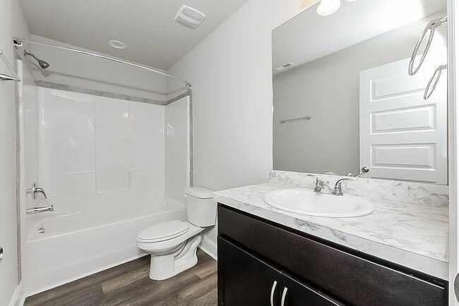 Building Photo - 680 Willow Bend Dr
