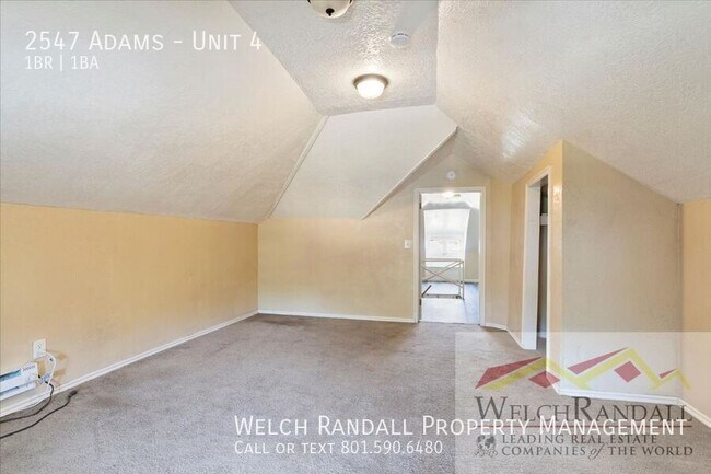 Building Photo - 2547 Adams-Unit 4