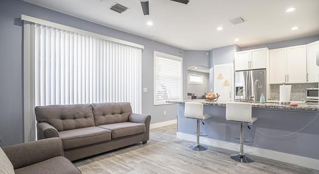 Building Photo - 11250 Tradewind Way