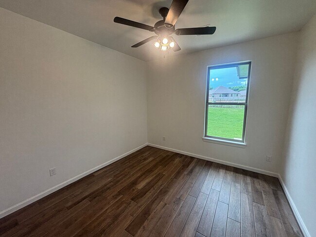 Building Photo - Wonderful 4 Bed 2 Bath Home in Norman