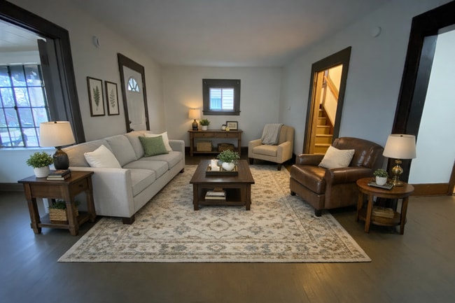 Building Photo - Room to Spread Out: 4BR/1.5BA Near Highways & Shopping