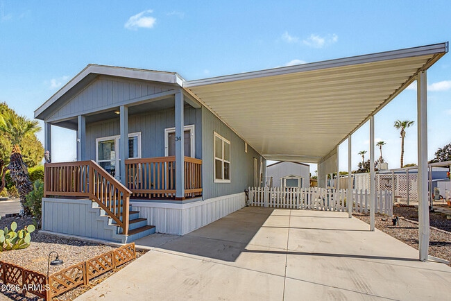 Building Photo - 654 E Ranch Rd