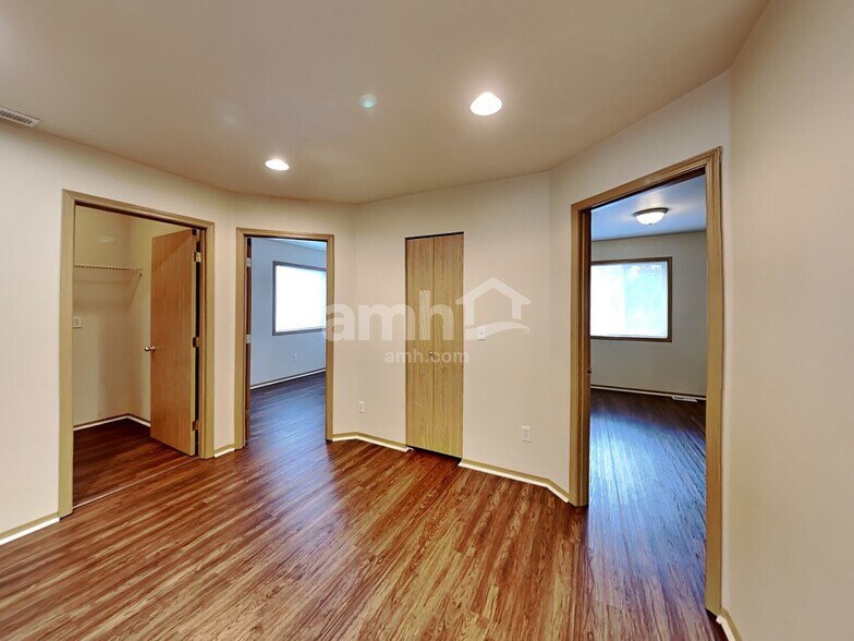 Building Photo - 30132 36th Pl S