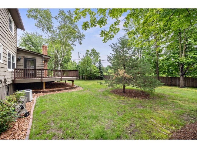 Building Photo - 15605 Boulder Creek Dr