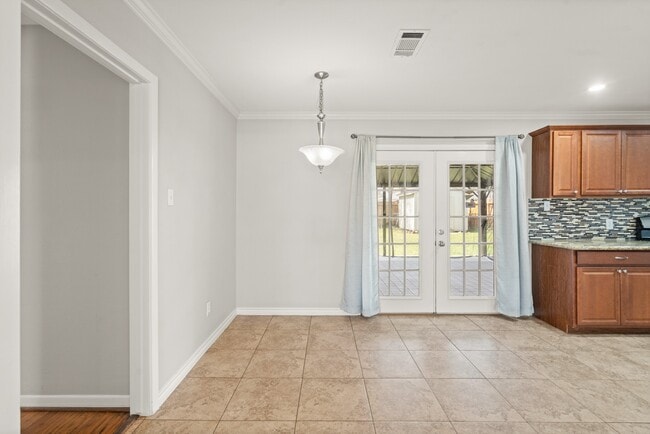 Building Photo - 1411 Conrad Sauer Dr