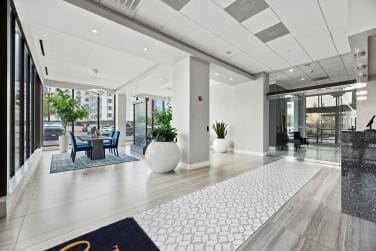 Building Photo - 5150 Hidalgo St