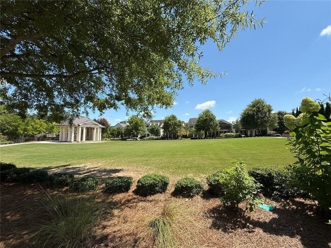 Building Photo - 6440 Bellmoore Park Ln