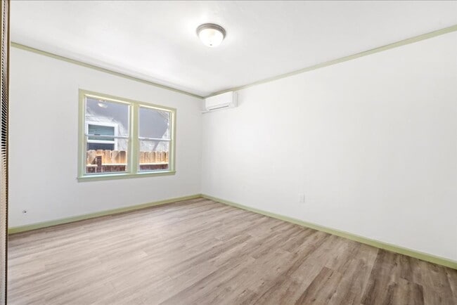 Building Photo - 1305 W St