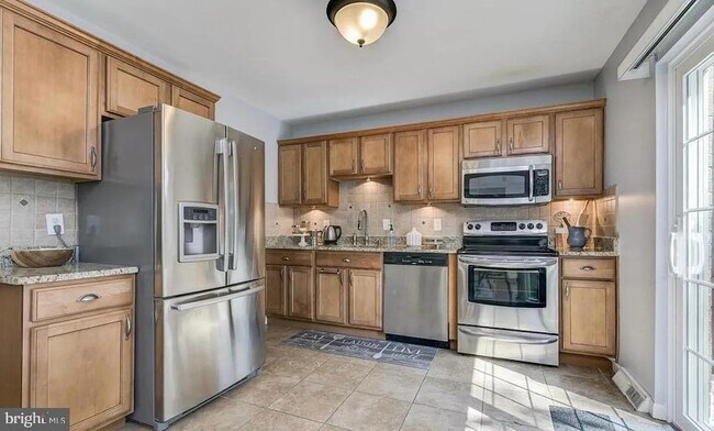 Building Photo - 134 Gold Kettle Dr