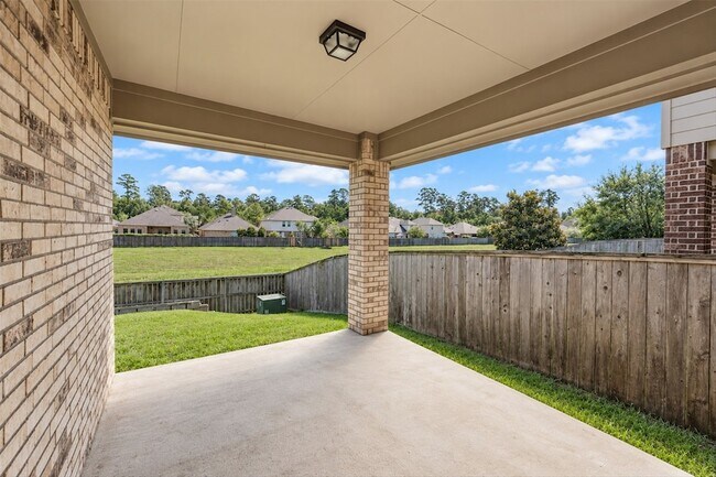 Building Photo - 42 Black Swan Ct