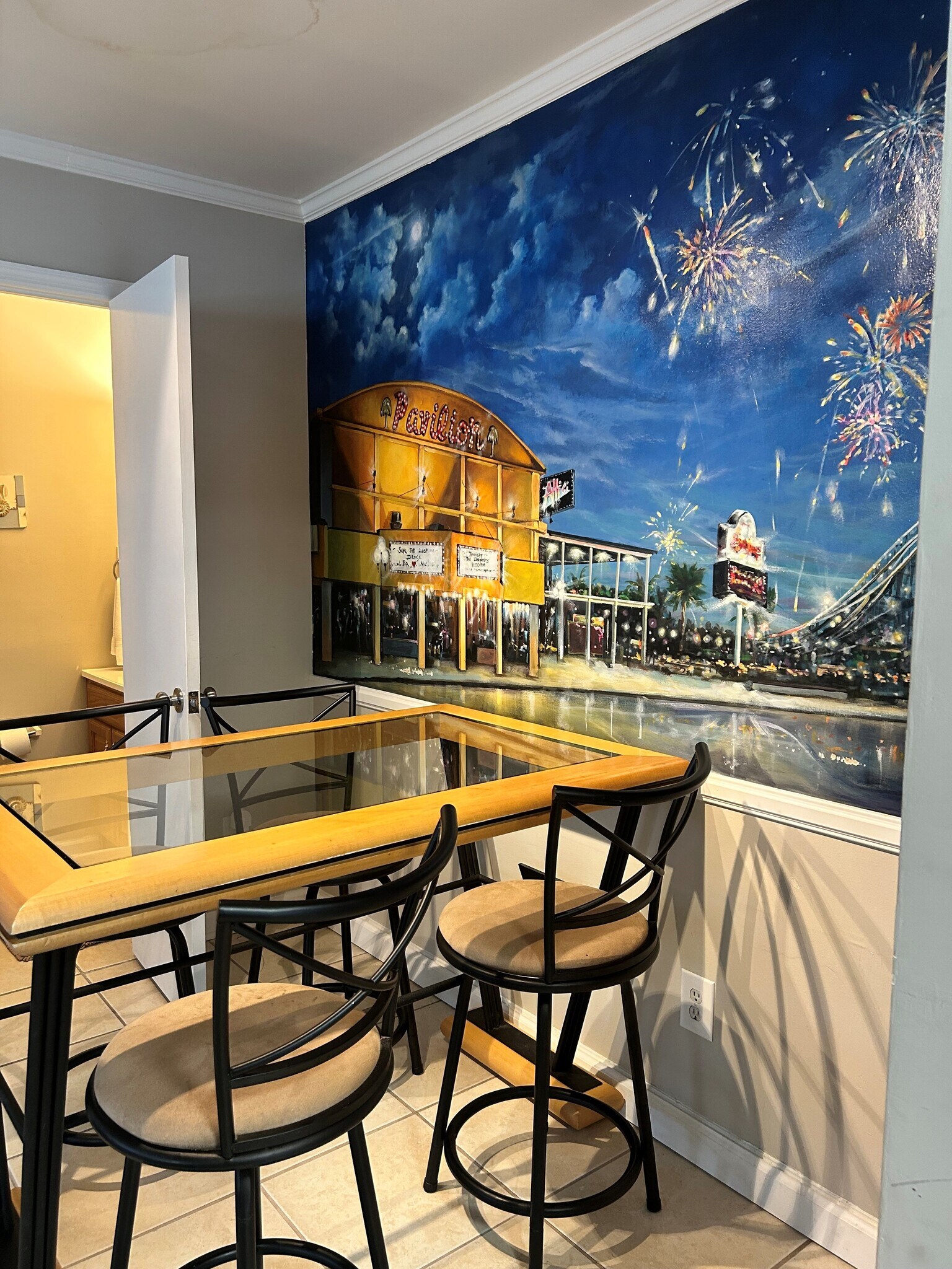 Building Photo - 415 28th Ave N