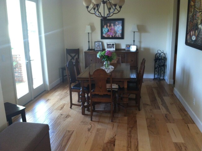 Dining room - 228 Ranch Ln