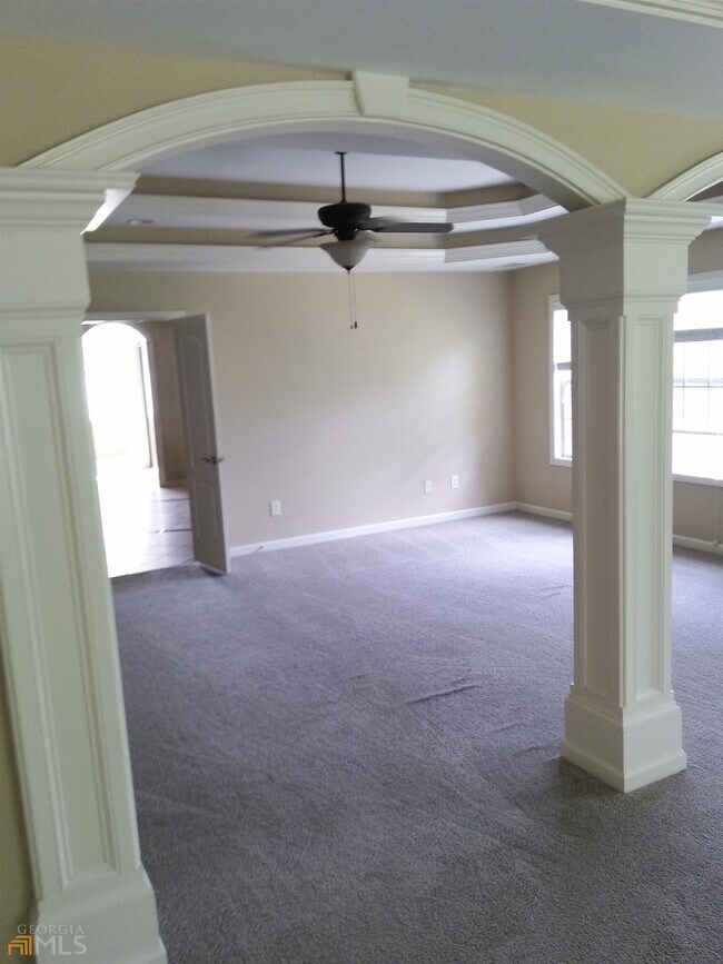 Building Photo - 280 Langshire Dr