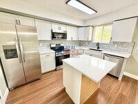 Building Photo - 3805 Smoke Tree Dr