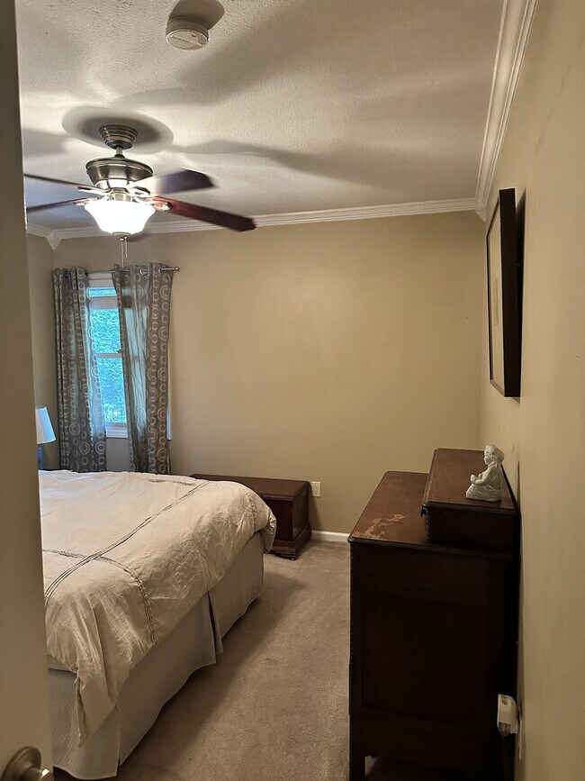 Building Photo - 6 Hunters Ridge Dr