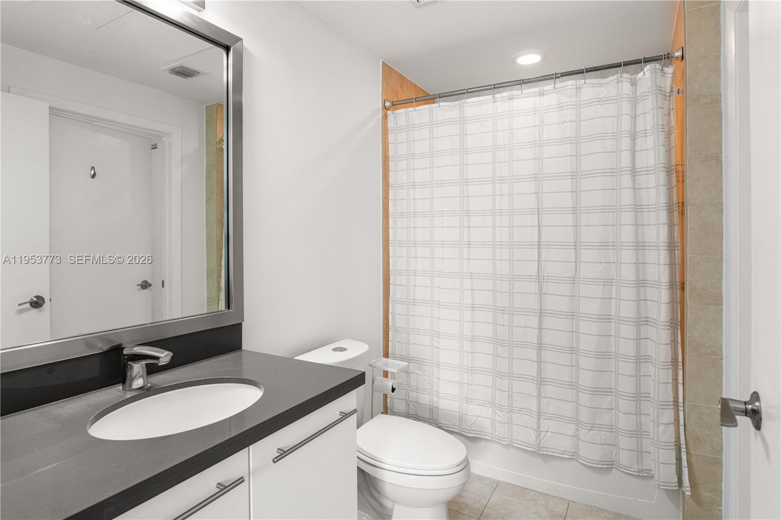 Building Photo - 90 SW 3rd St