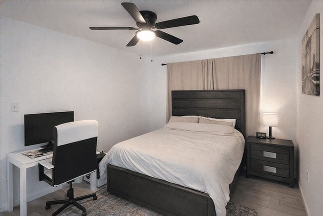 Building Photo - 10907 Sageriver Dr