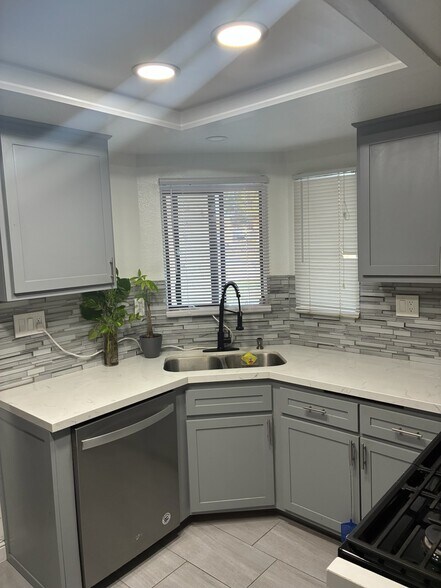 Building Photo - 26468 Yawl Ct