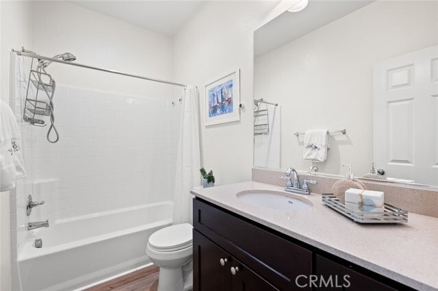 Building Photo - 1406 Girona Dr