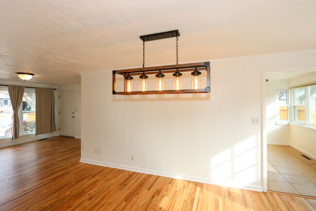 Building Photo - 1482 E 3045 S