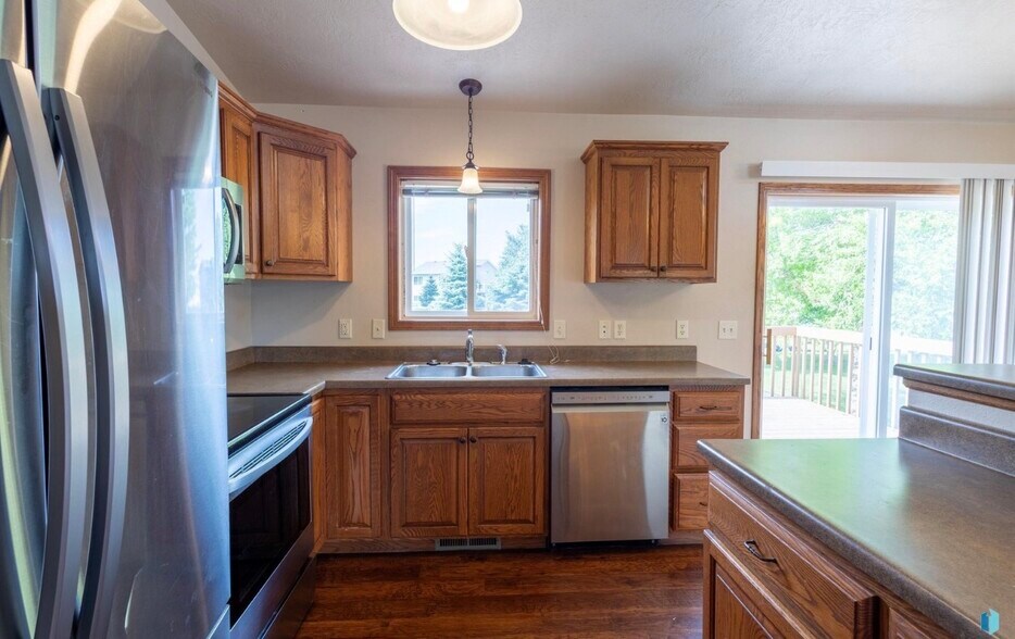 Building Photo - 5805 W. Teem Street