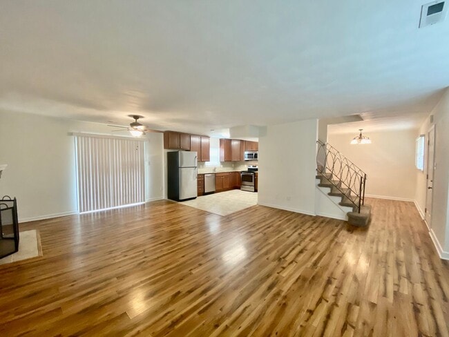Building Photo - Ready 07-10-26! Great 3-bedroom home in Aragona Village! Stainless Steel Appliances, Granite Coun...