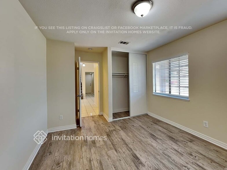Building Photo - 23706 New England Dr