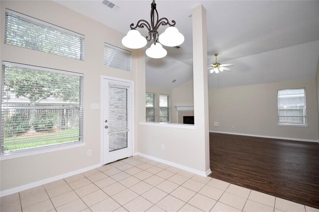 Building Photo - 2231 Oak Sand Dr