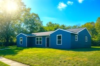 Building Photo - 2432 N Kenyon St