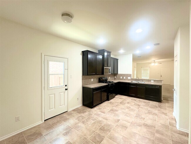 Building Photo - 8218 Nagy Hill St